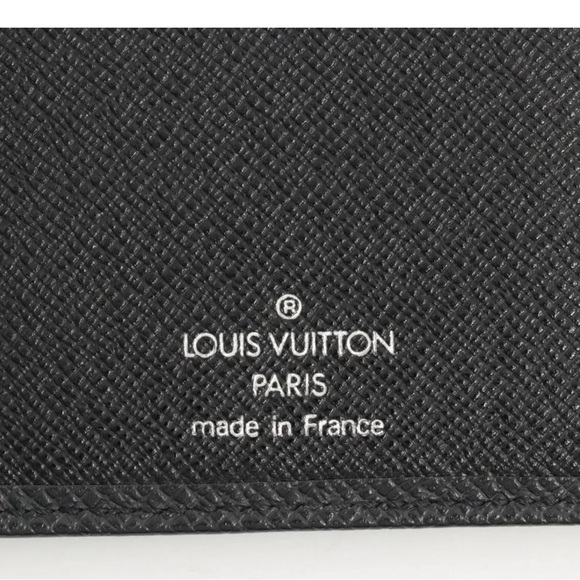 Louis Vuitton Taiga Porte 14 Cartes Credit Wallet Noir M30402 - Picture 6 of 6